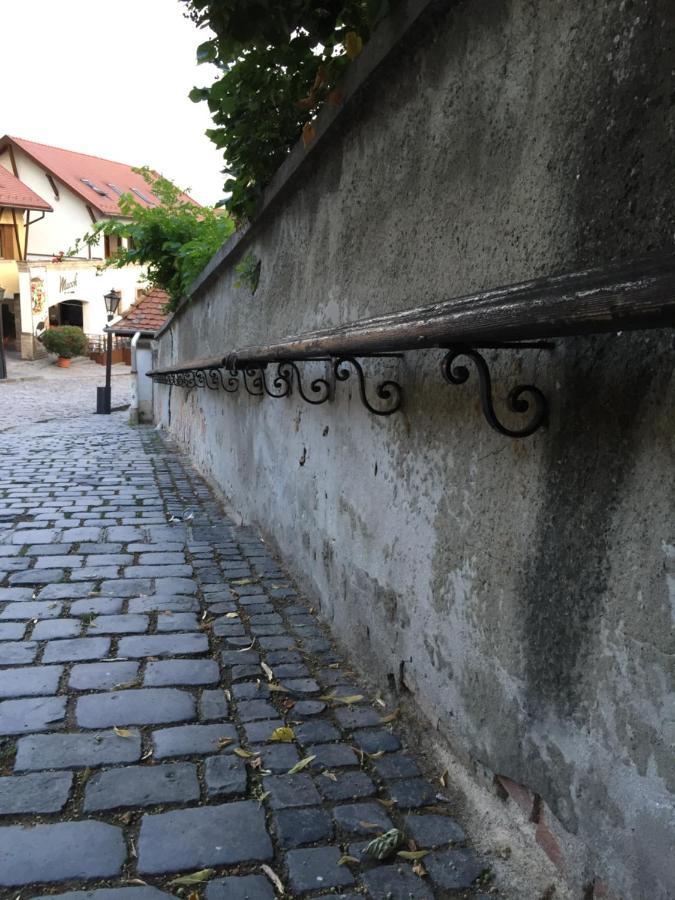 Forst-Haz Apartman Eger Exterior foto