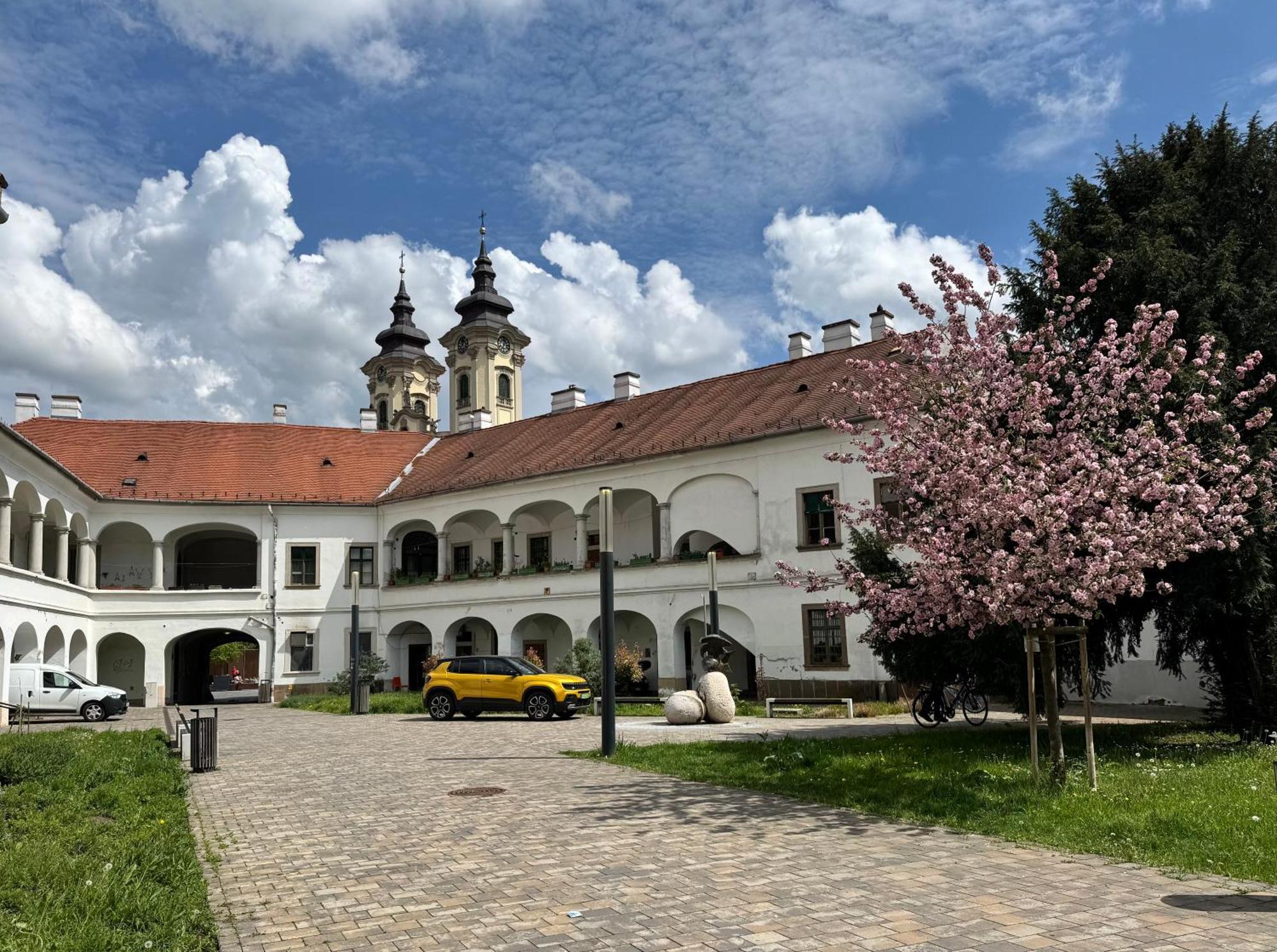 Forst-Haz Apartman Eger Exterior foto
